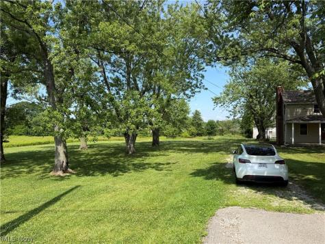 145 State Road Hinckley OH 44233