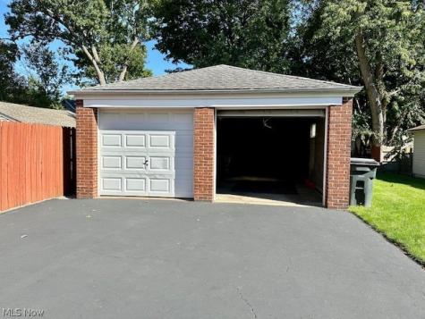 751 Thayer Street Akron OH 44310