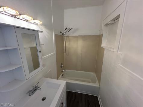 2232 W 103rd Street Cleveland OH 44102