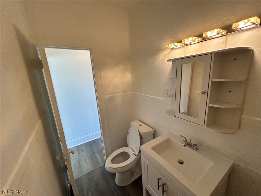 2232 W 103rd Street Cleveland OH 44102