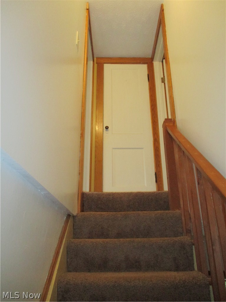 17199 Leggett Road Montville OH 44064