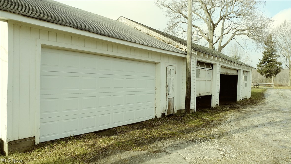 17199 Leggett Road Montville OH 44064