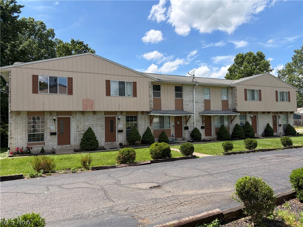 648 Loomis Avenue Cuyahoga Falls OH 44221