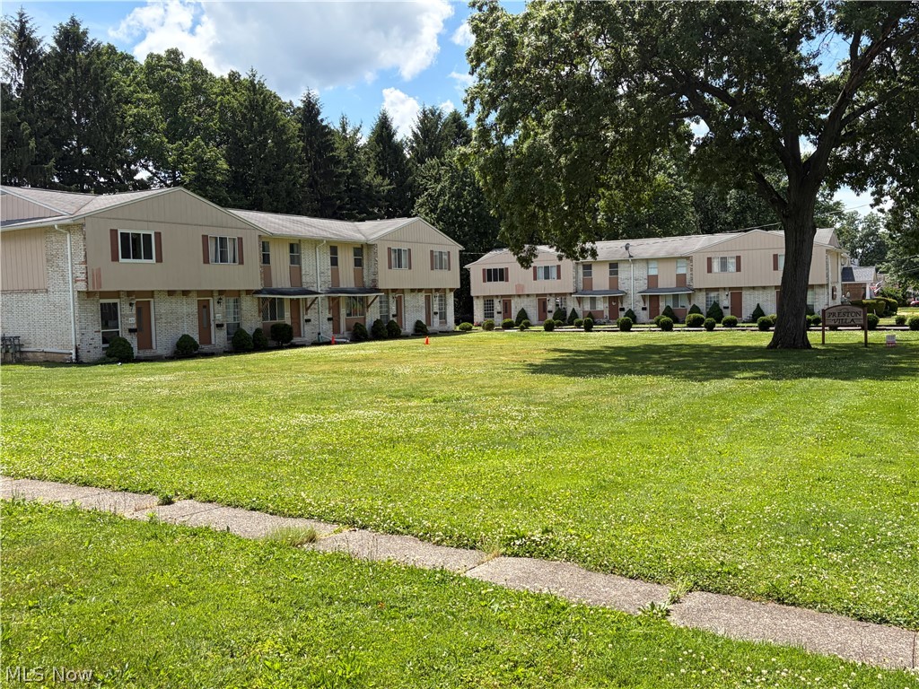 648 Loomis Avenue Cuyahoga Falls OH 44221