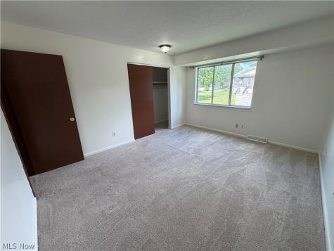 648 Loomis Avenue Cuyahoga Falls OH 44221