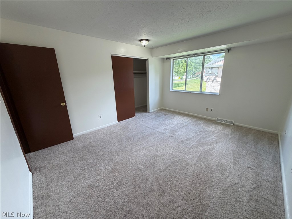 648 Loomis Avenue Cuyahoga Falls OH 44221