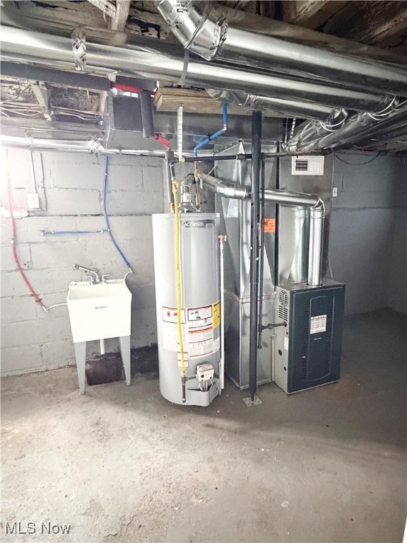 10714 Greenlawn Avenue Cleveland OH 44108