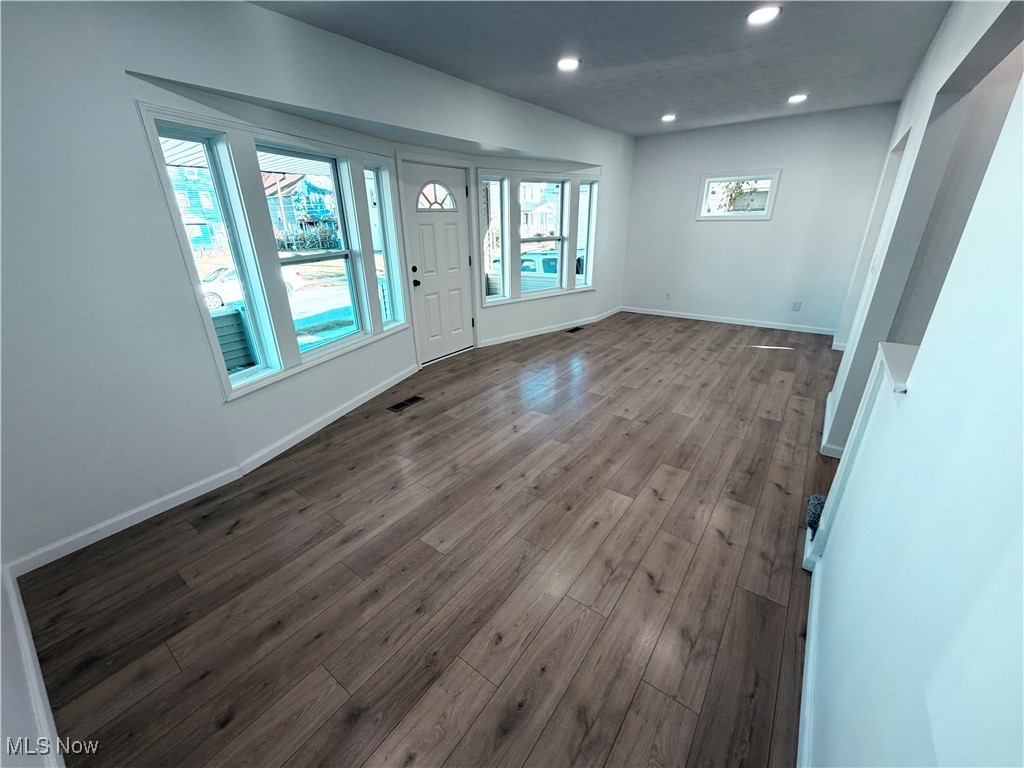 10714 Greenlawn Avenue Cleveland OH 44108