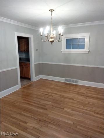 7608 Ridgefield Avenue Parma OH 44129