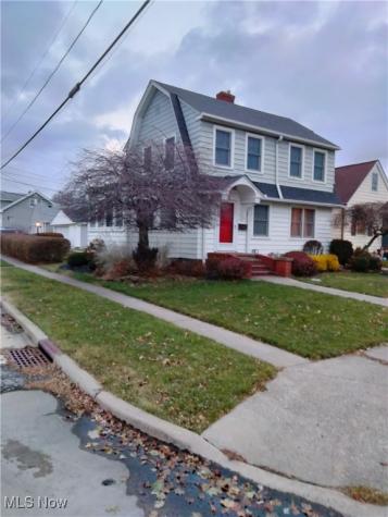 7608 Ridgefield Avenue Parma OH 44129