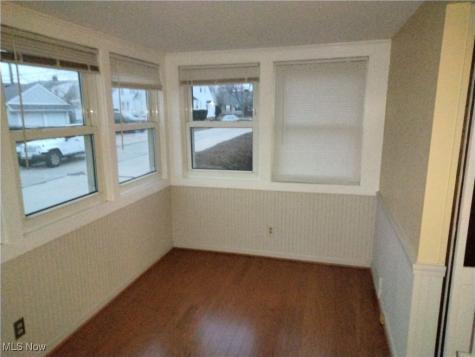 7608 Ridgefield Avenue Parma OH 44129