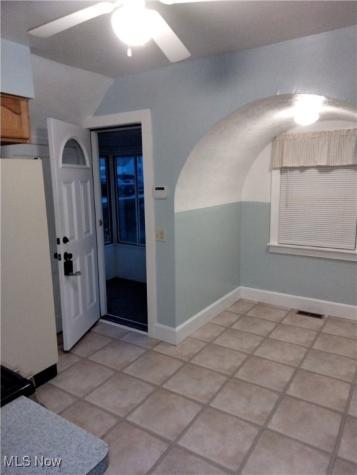 7608 Ridgefield Avenue Parma OH 44129