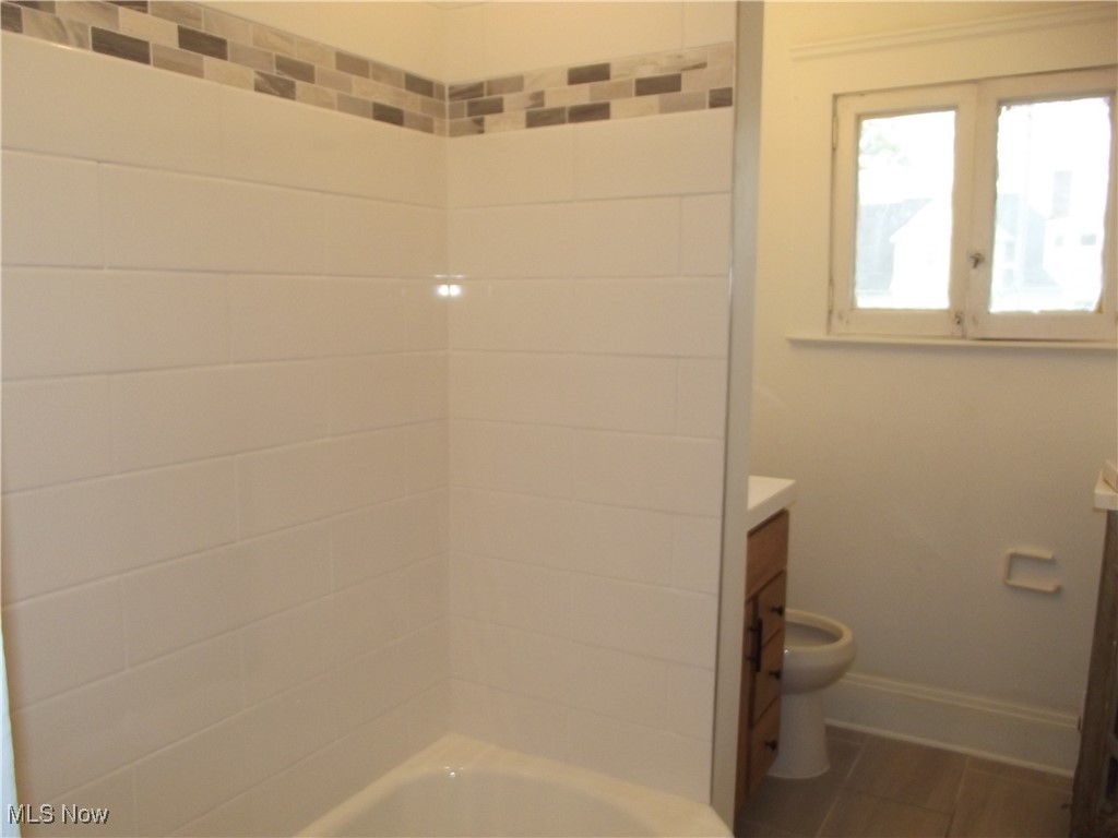 10918 Ashbury Avenue Cleveland OH 44106