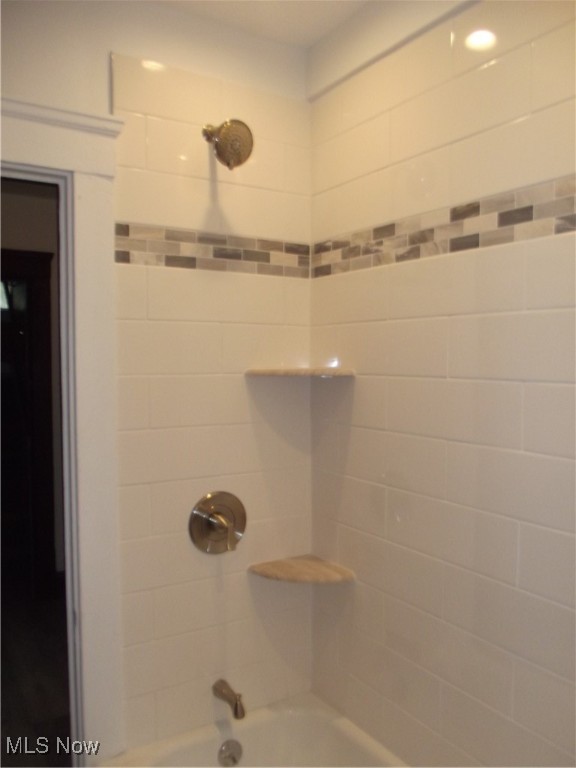 10918 Ashbury Avenue Cleveland OH 44106