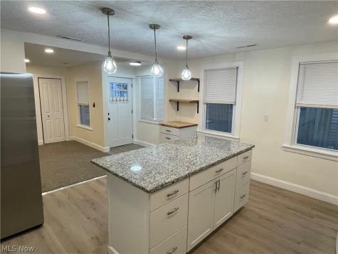 2218 W 30th Street Cleveland OH 44113