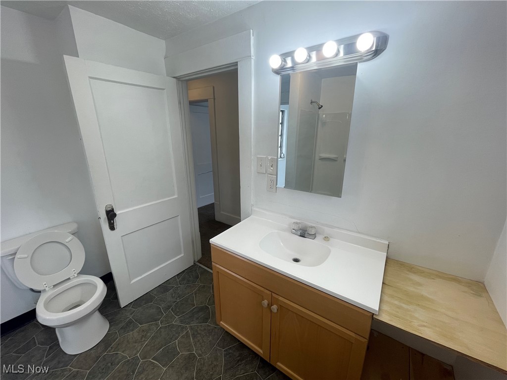 944 Baughman Street Akron OH 44320