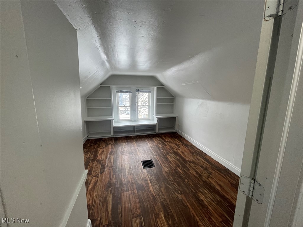 944 Baughman Street Akron OH 44320