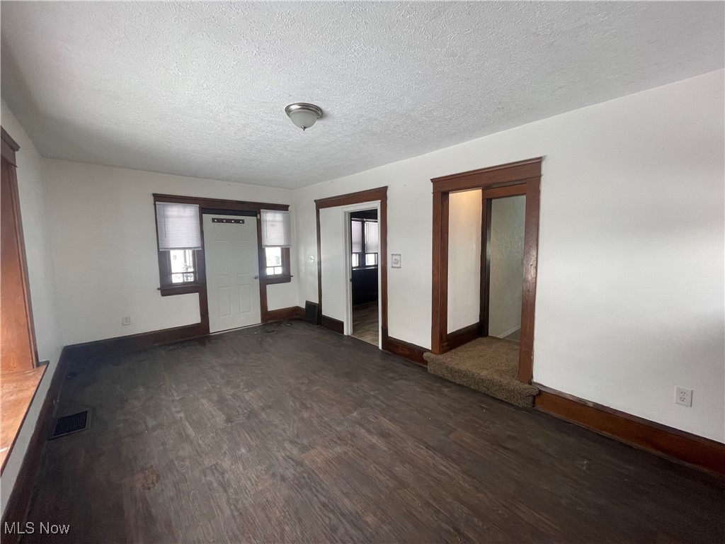 944 Baughman Street Akron OH 44320