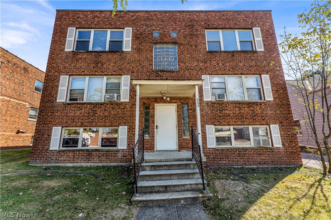 5175 Warrensville Center Road Maple Heights OH 44137
