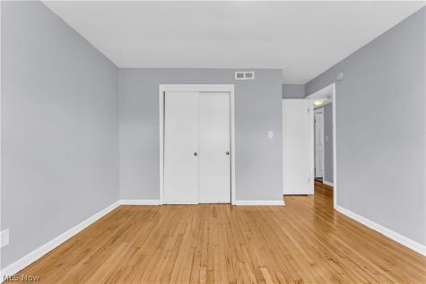 5175 Warrensville Center Road Maple Heights OH 44137