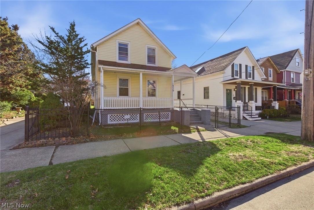 1939 W 54th Street Cleveland OH 44102