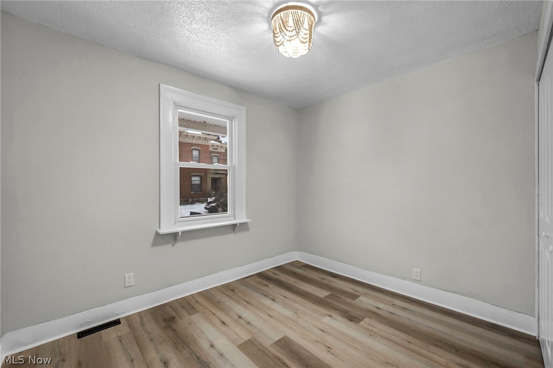 1939 W 54th Street Cleveland OH 44102