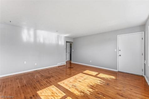 473 E 222nd Street Euclid OH 44123