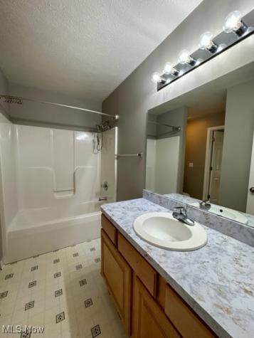 1330 Meadow Run Copley OH 44321