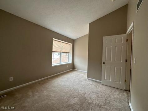 1330 Meadow Run Copley OH 44321