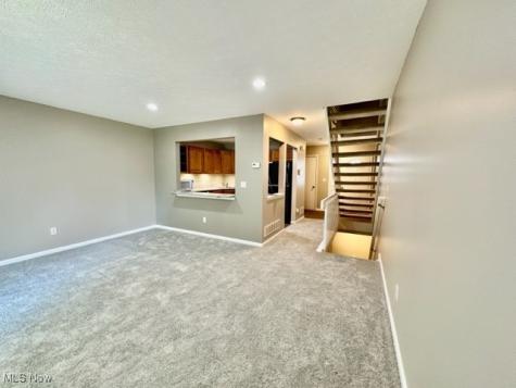 1330 Meadow Run Copley OH 44321