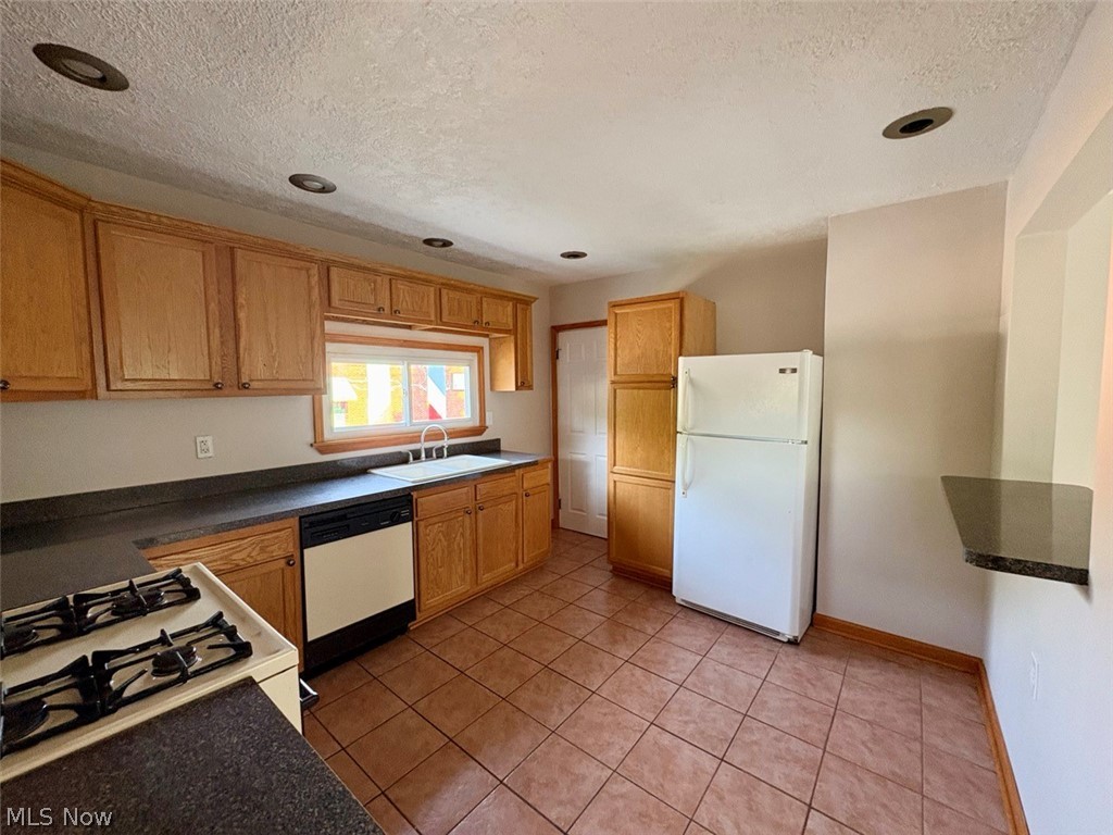 605 Sackett Avenue Cuyahoga Falls OH 44221