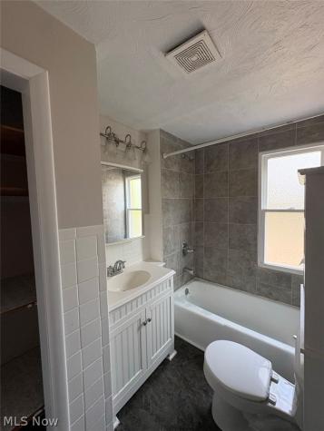 605 Sackett Avenue Cuyahoga Falls OH 44221