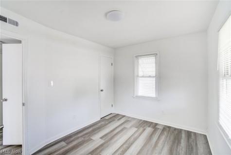 13117 Wilton Avenue Cleveland OH 44135