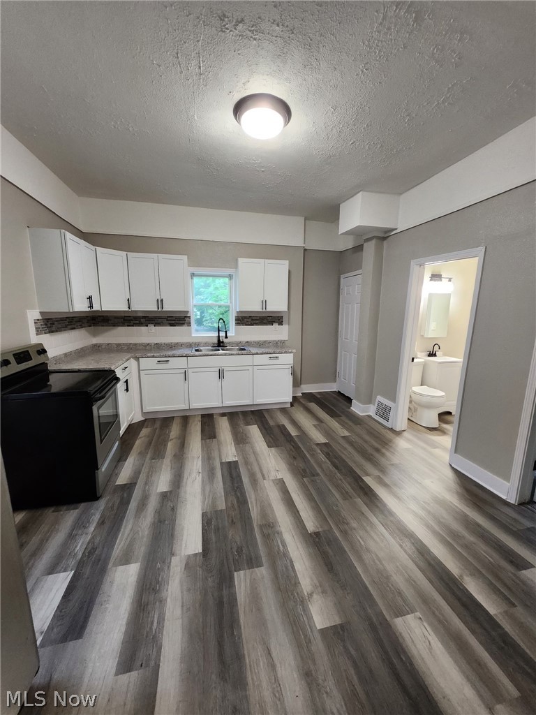 2030 W 81st Street Cleveland OH 44102
