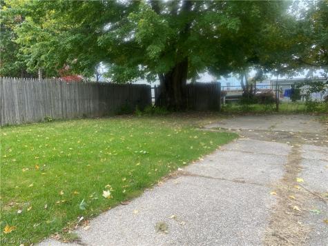 11915 Geraldine Avenue Cleveland OH 44111