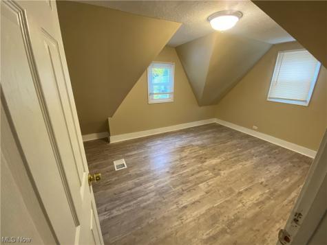 11915 Geraldine Avenue Cleveland OH 44111