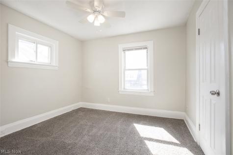 13621 Cranwood Drive Garfield Heights OH 44105