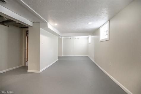 13621 Cranwood Drive Garfield Heights OH 44105