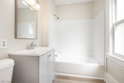 13621 Cranwood Drive Garfield Heights OH 44105