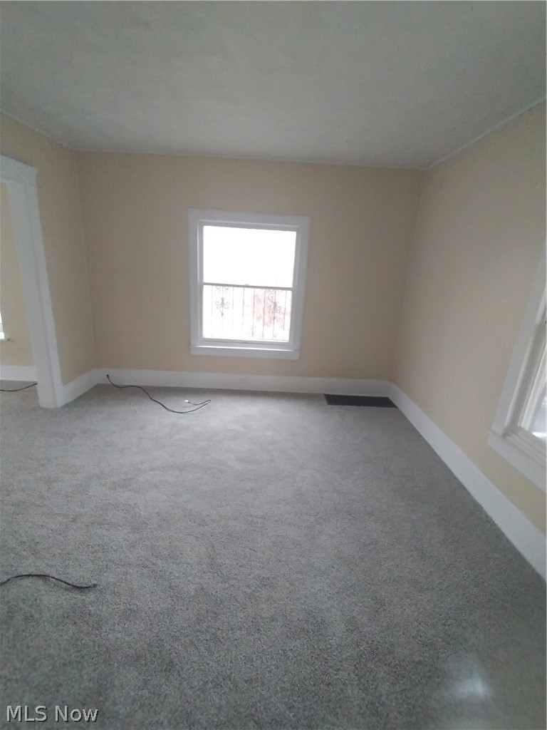 660 4th Street SW Warren OH 44483