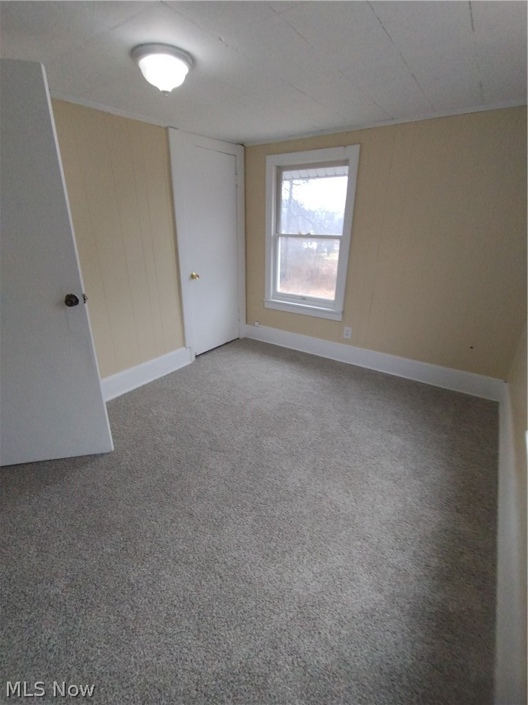 660 4th Street SW Warren OH 44483