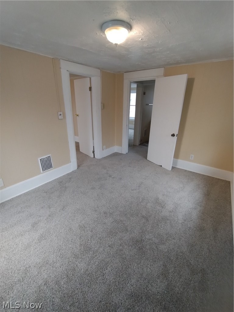 660 4th Street SW Warren OH 44483