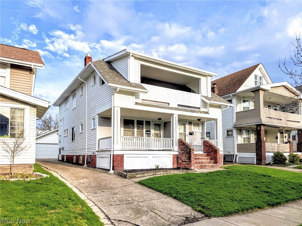 2085 Chesterland Avenue Lakewood OH 44107
