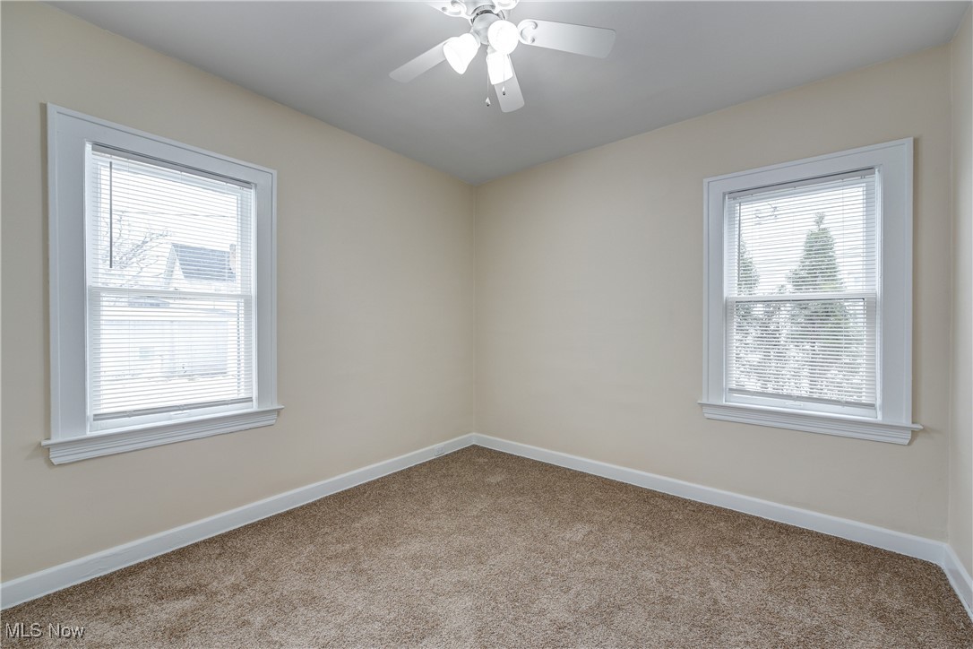 2085 Chesterland Avenue Lakewood OH 44107