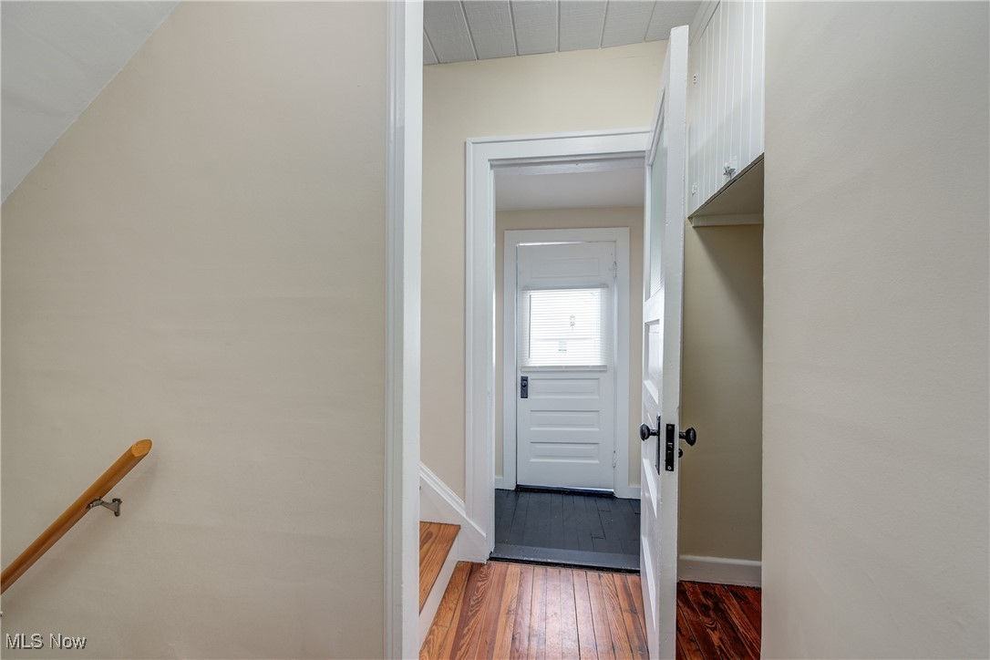 2085 Chesterland Avenue Lakewood OH 44107