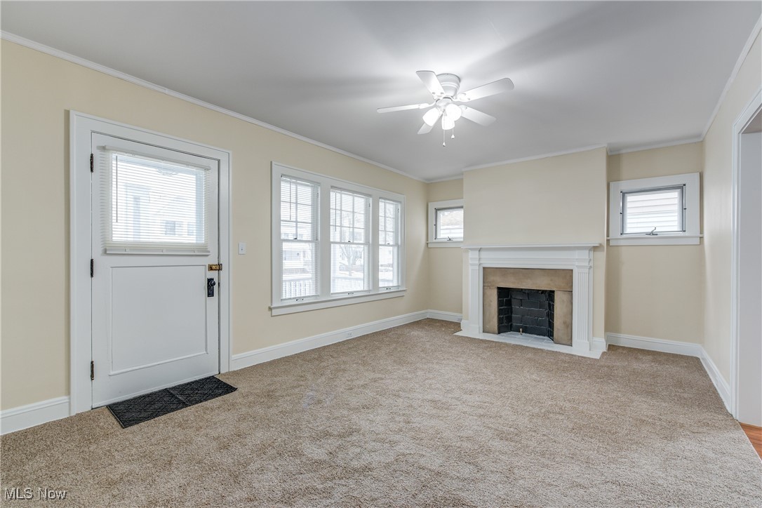 2085 Chesterland Avenue Lakewood OH 44107