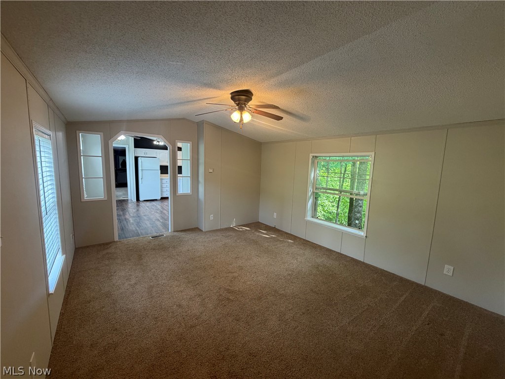 2476 Cunningham Road Salem OH 44460