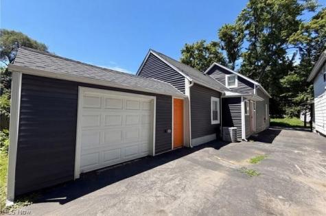 3402 Erin Avenue Cleveland OH 44113