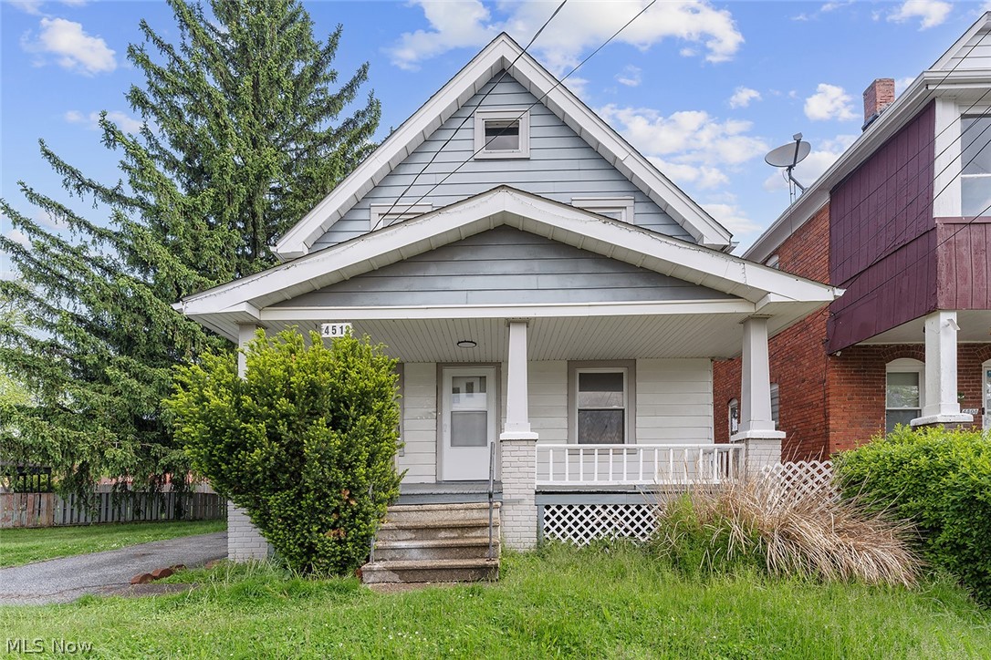 4512 Oak Park Avenue Cleveland OH 44109
