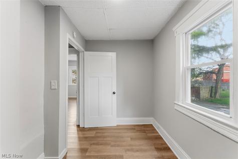 4512 Oak Park Avenue Cleveland OH 44109